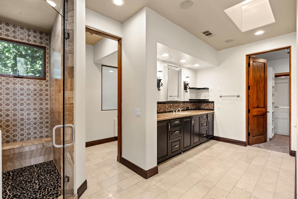 6 Strauss Terrace Terrace