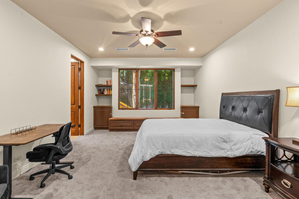 6 Strauss Terrace Terrace