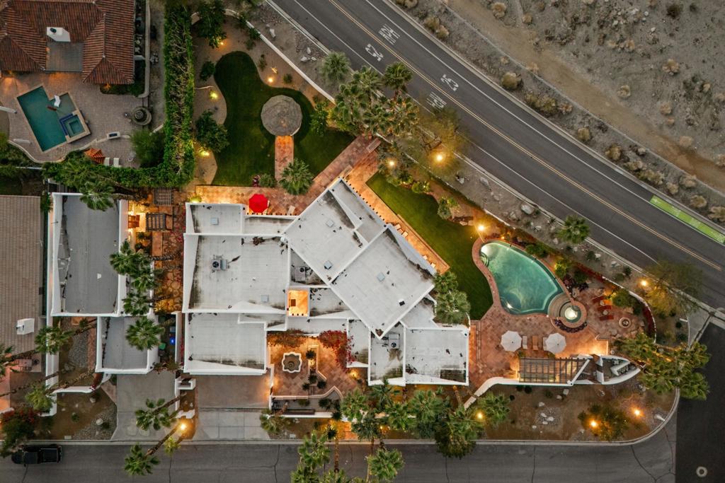 53055 Avenida Juarez