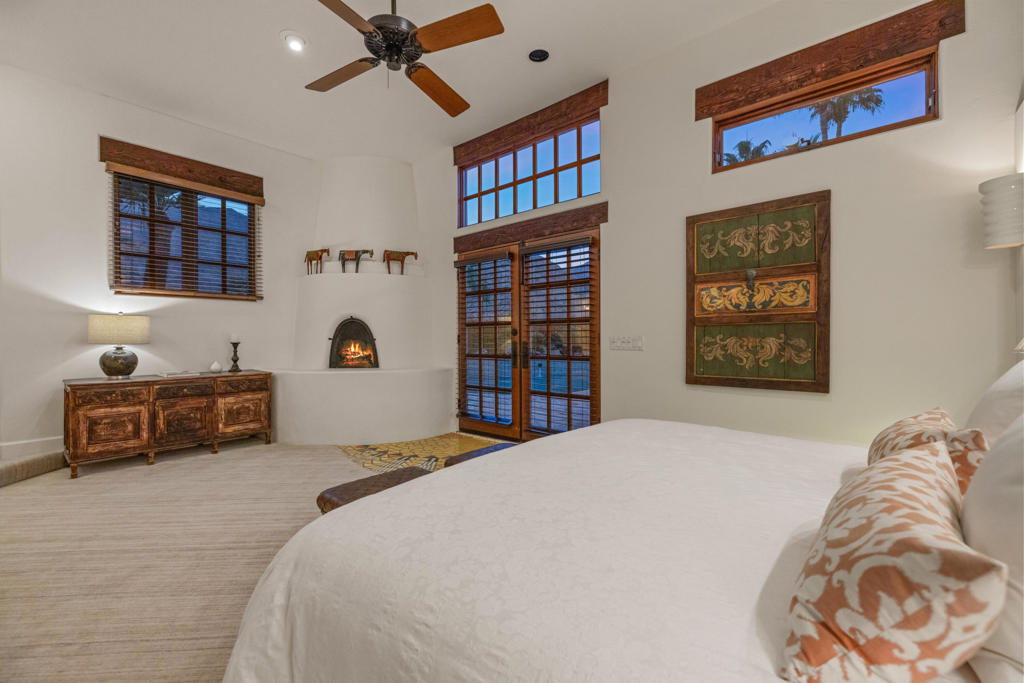 53055 Avenida Juarez