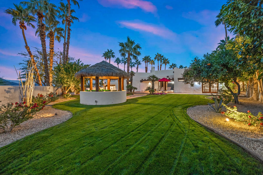 53055 Avenida Juarez