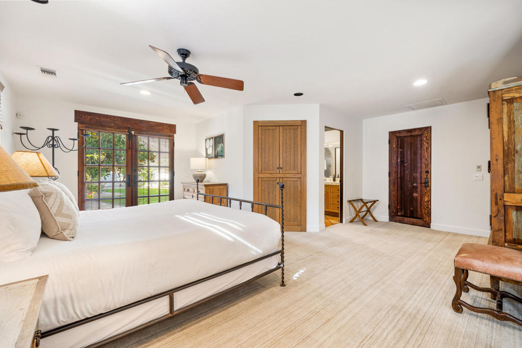 53055 Avenida Juarez