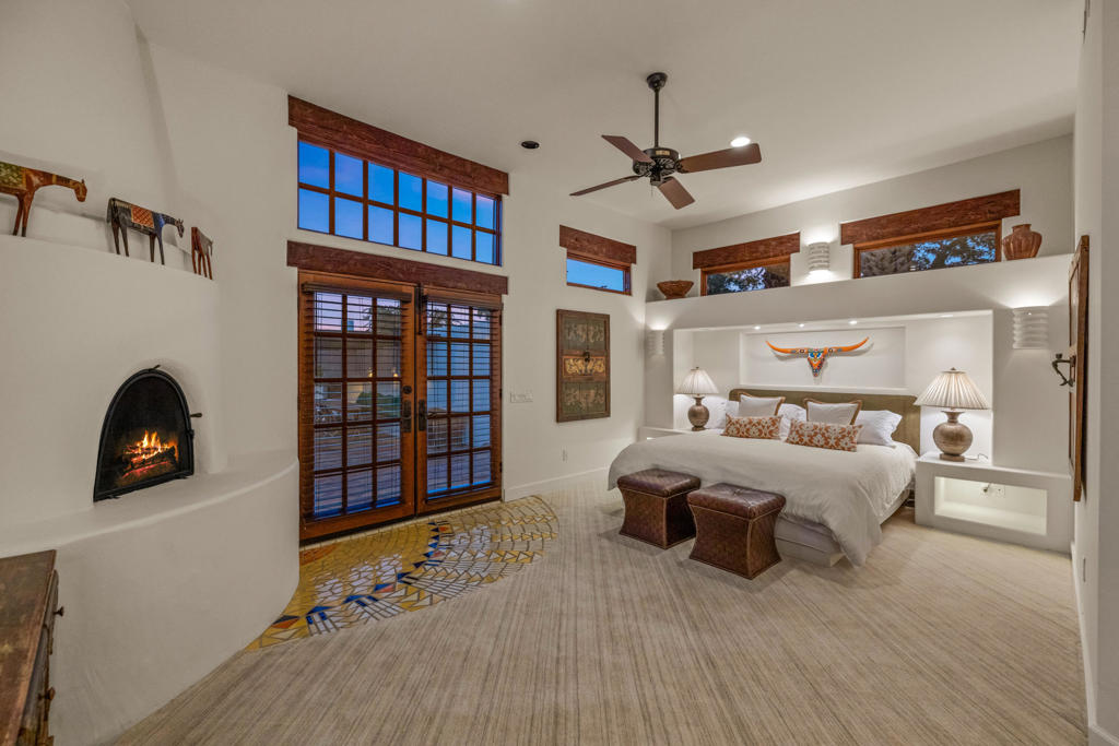 53055 Avenida Juarez