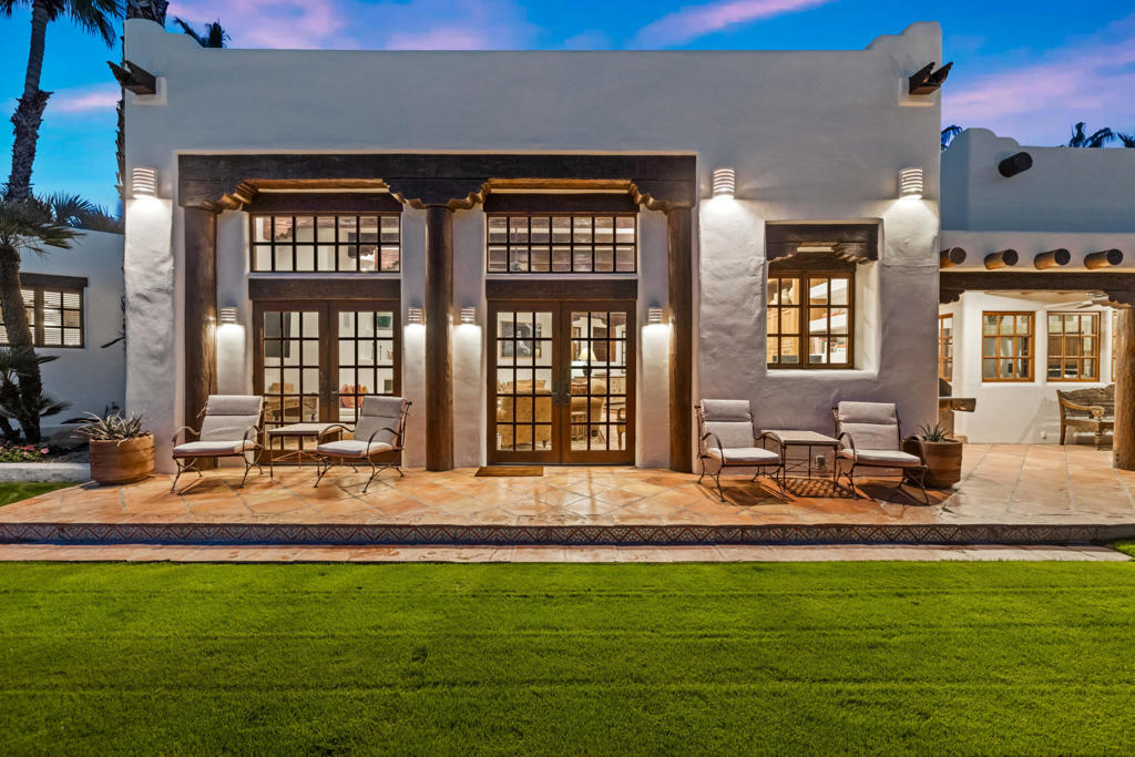 53055 Avenida Juarez