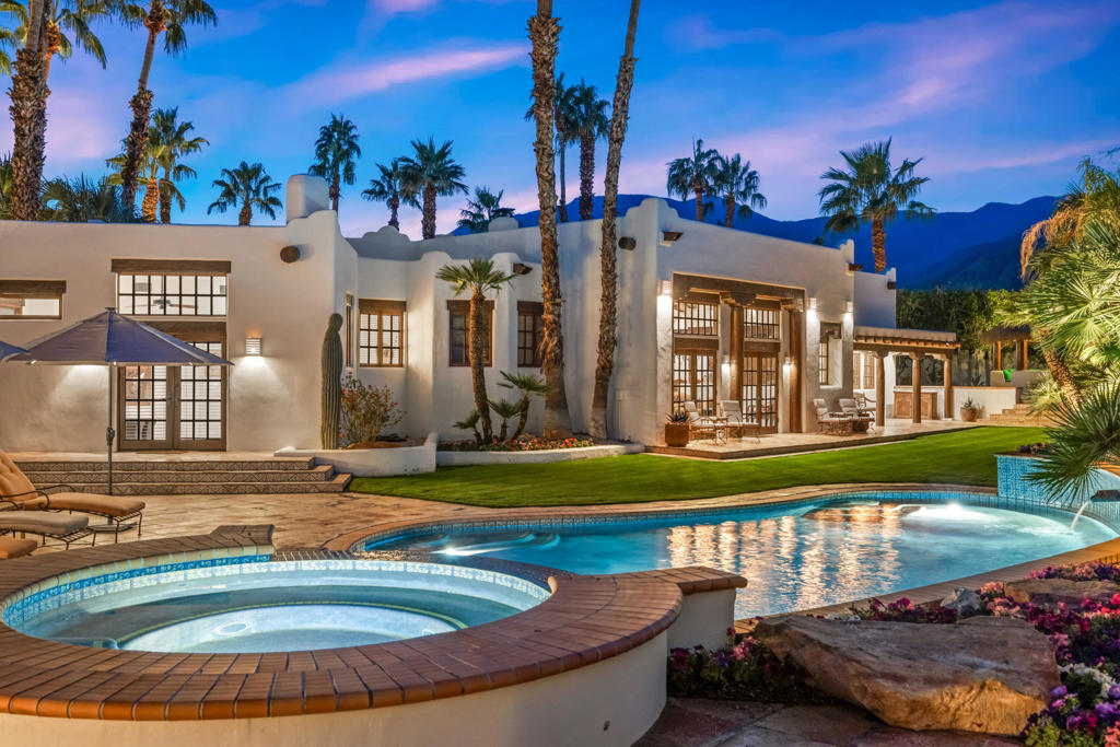 53055 Avenida Juarez