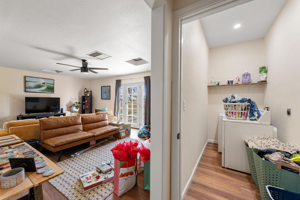 7607 Lucerne Vista Avenue