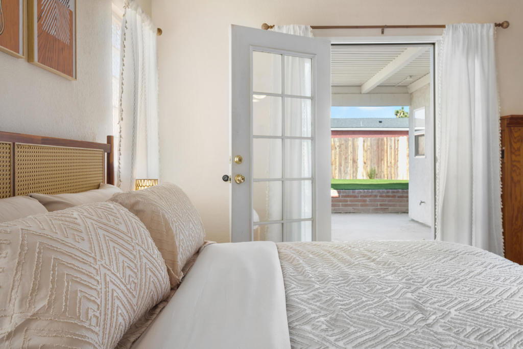 7607 Lucerne Vista Avenue