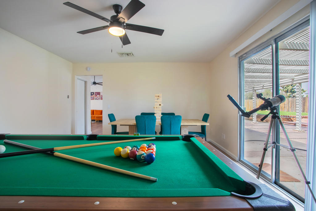 7607 Lucerne Vista Avenue