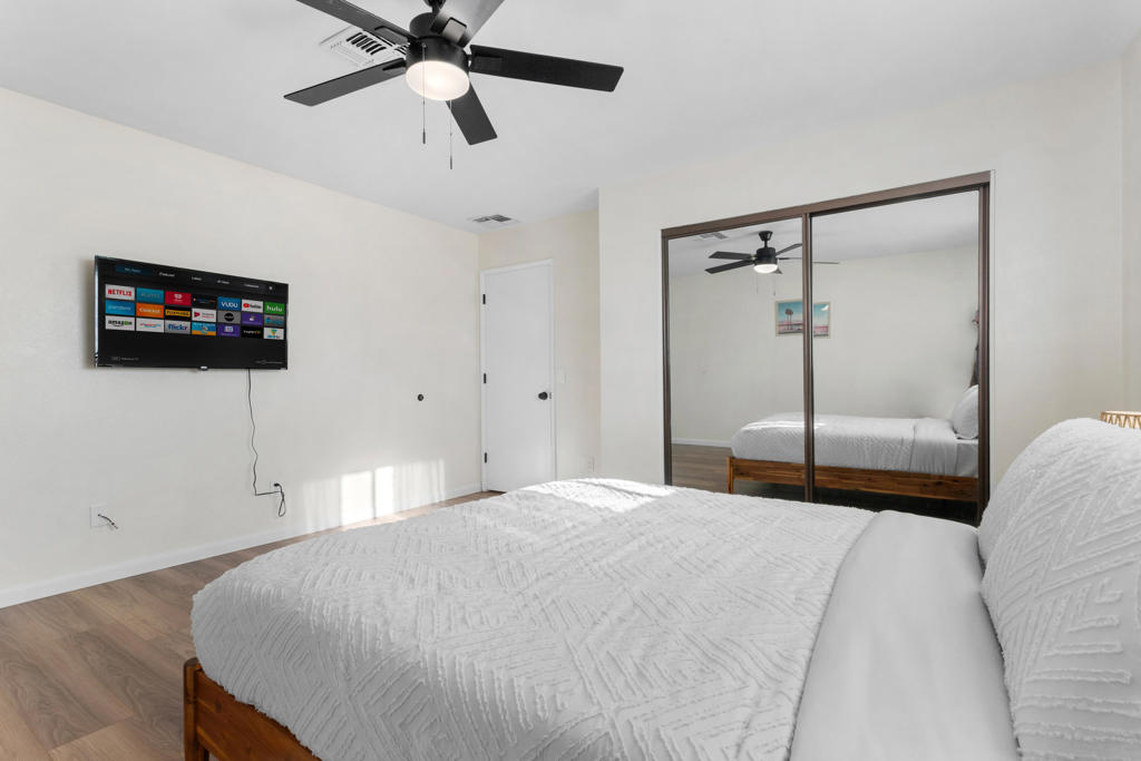 7607 Lucerne Vista Avenue