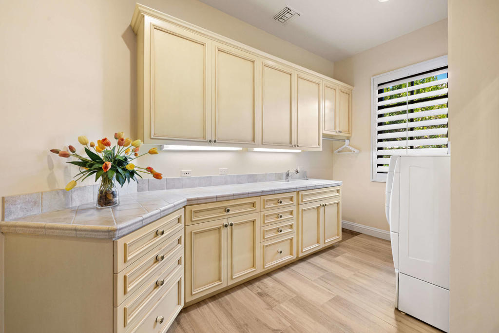 343 Crest Lake Drive