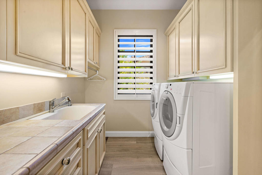 343 Crest Lake Drive