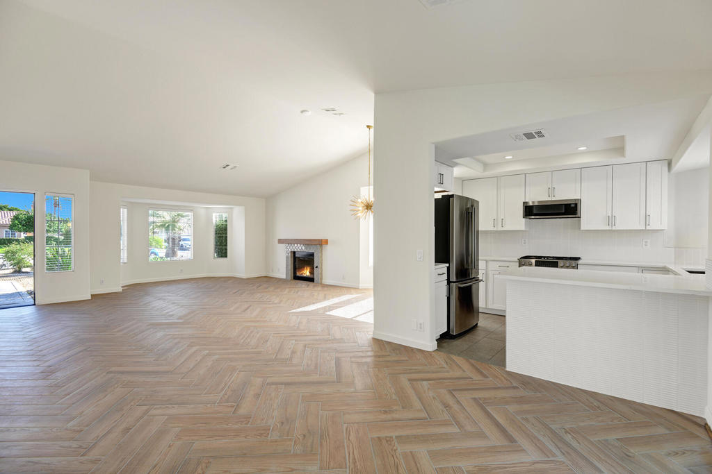 44053 Silver Creek Circle