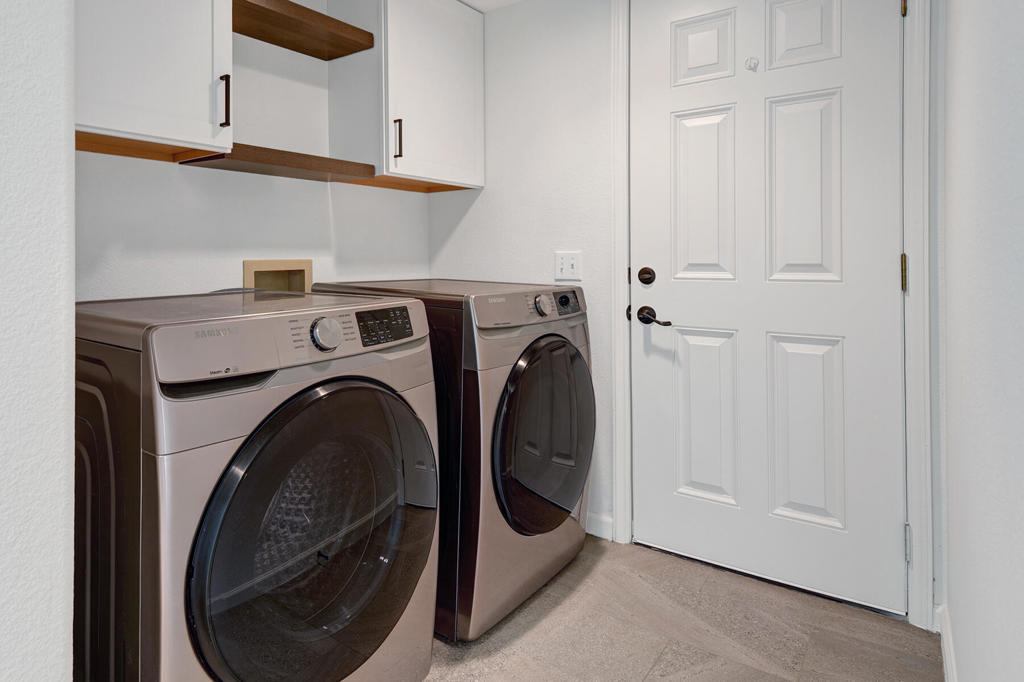 44053 Silver Creek Circle