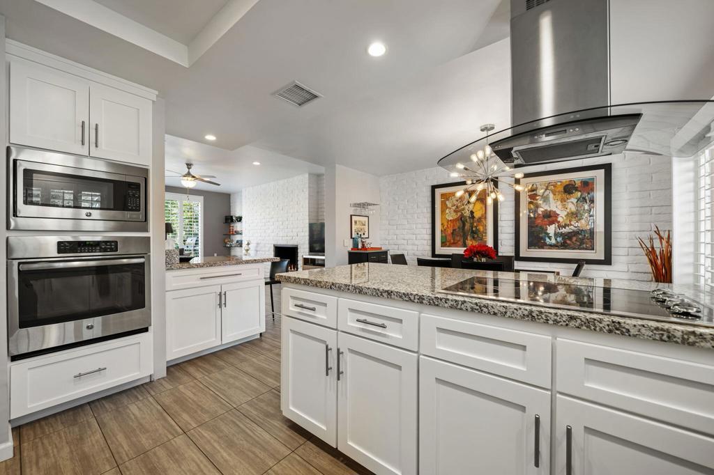 45164 Avenue Codorniz