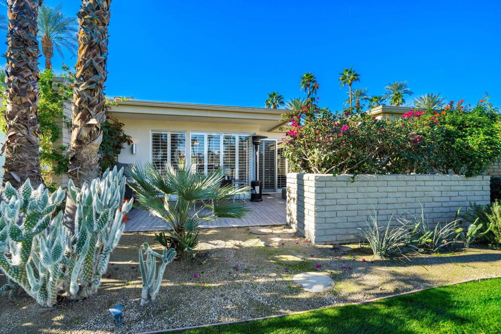 45164 Avenue Codorniz