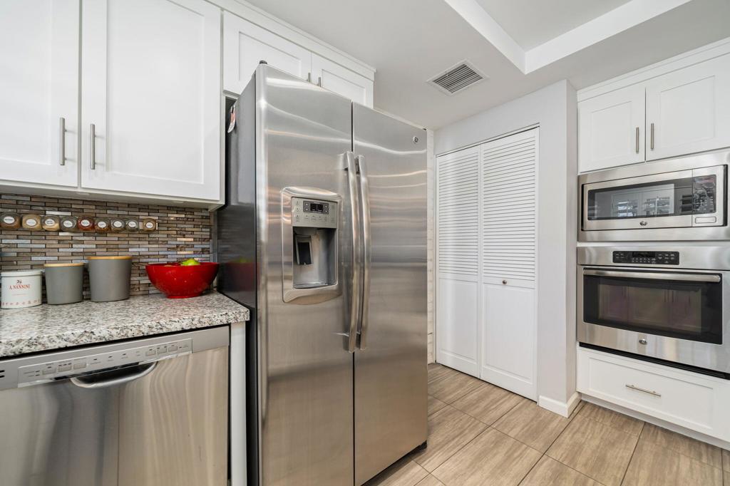 45164 Avenue Codorniz