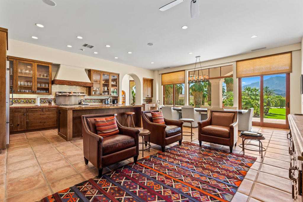 80645 La Docena Trail
