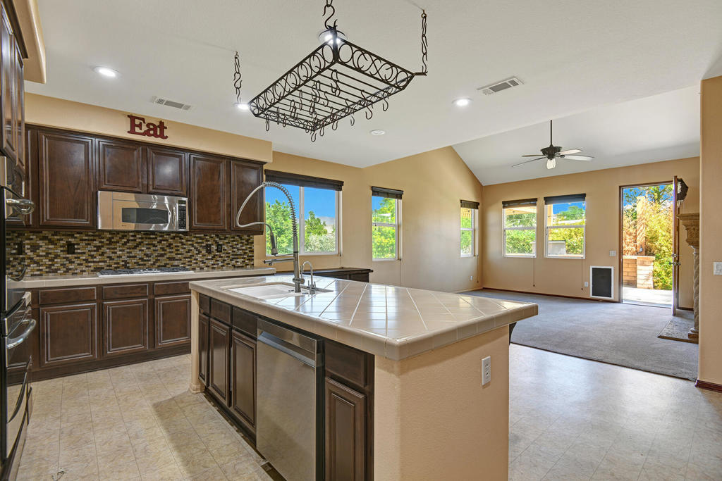 37052 Southham Court