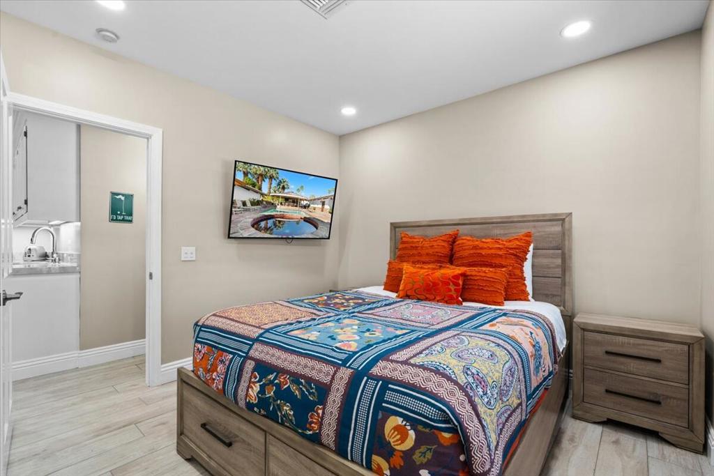 48731 San Vicente Street