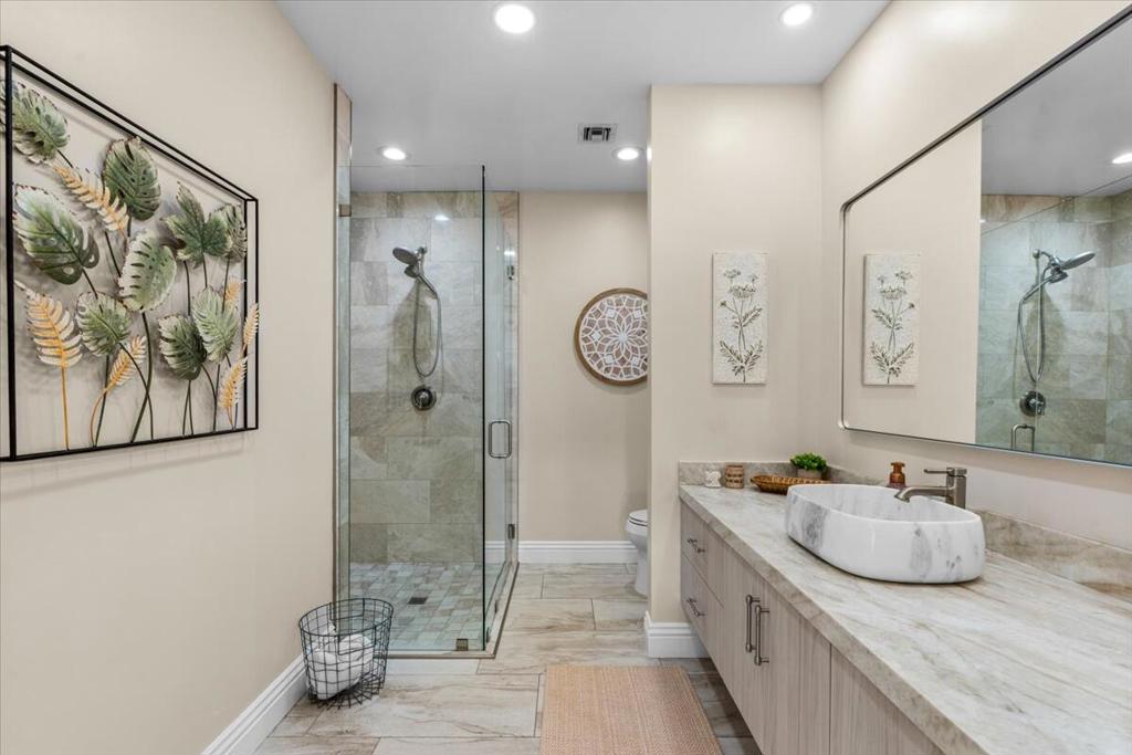 48731 San Vicente Street