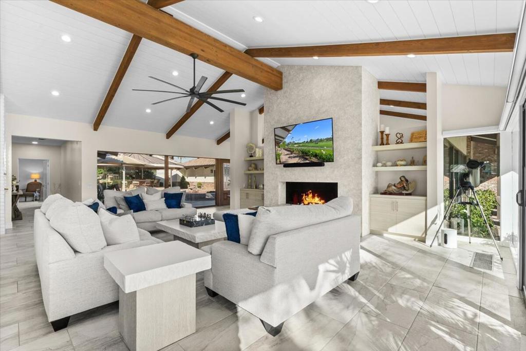 48731 San Vicente Street