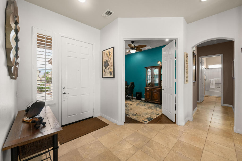 80096 Camino Santa Elise