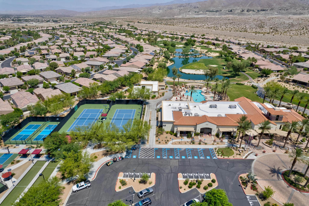 80096 Camino Santa Elise