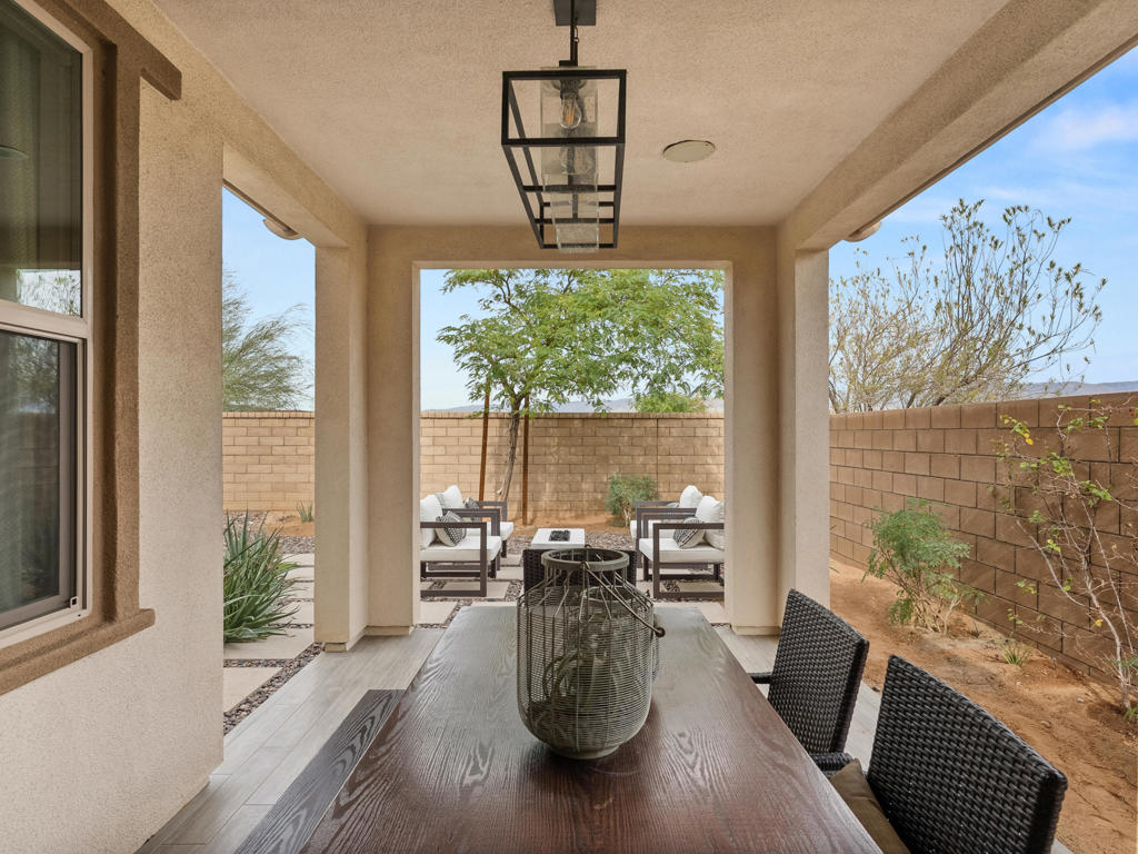 73340 Warhol Lane