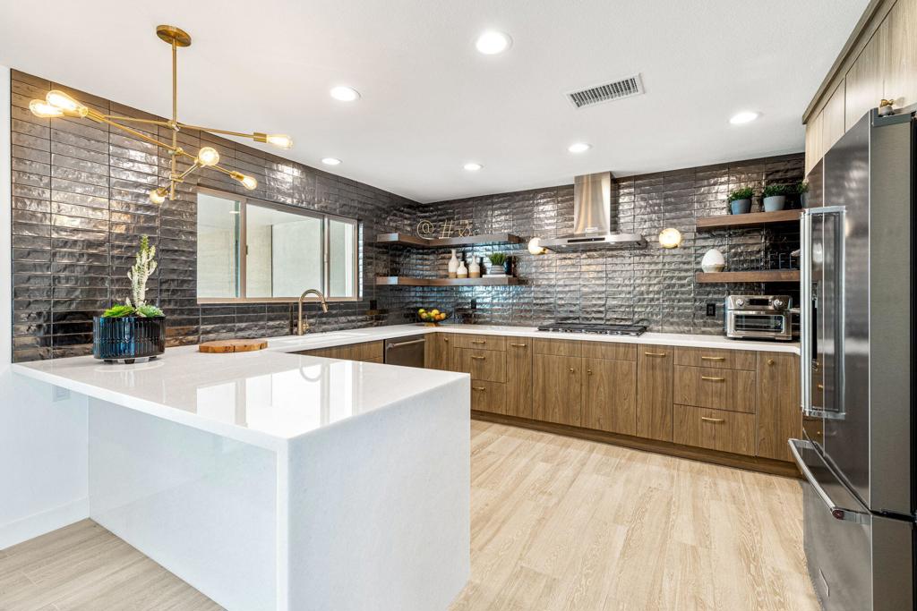 45654 Verba Santa Drive