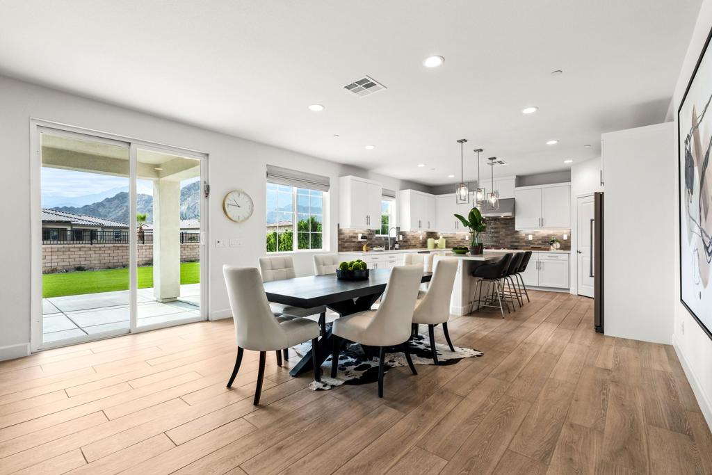 58080 Coral View Way