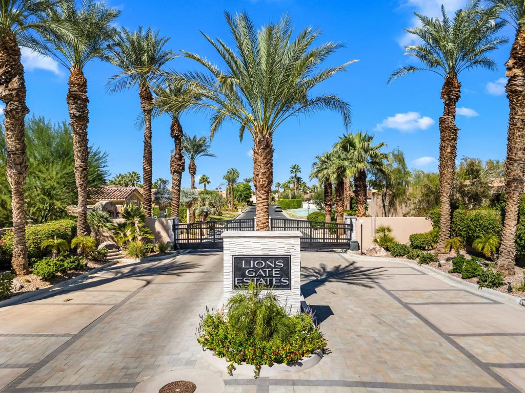 57945 S Valley Lane