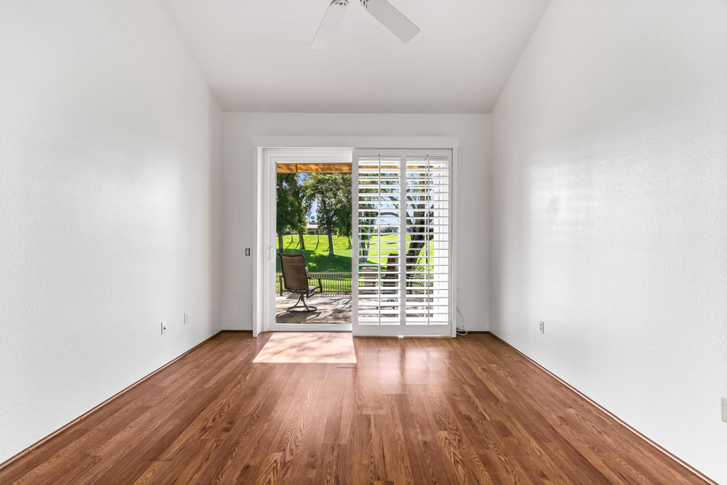 76279 Poppy Lane