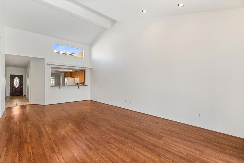 76279 Poppy Lane