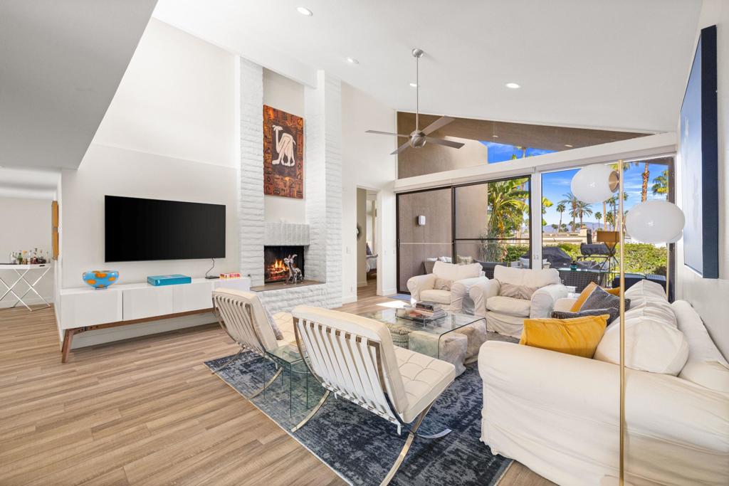 73721 Club Circle Drive 413