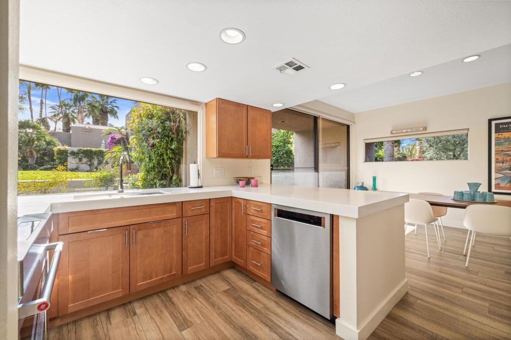 73721 Club Circle Drive 413