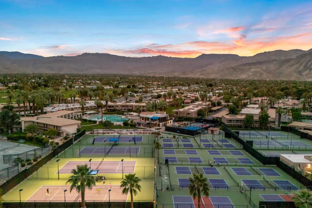 73721 Club Circle Drive 413