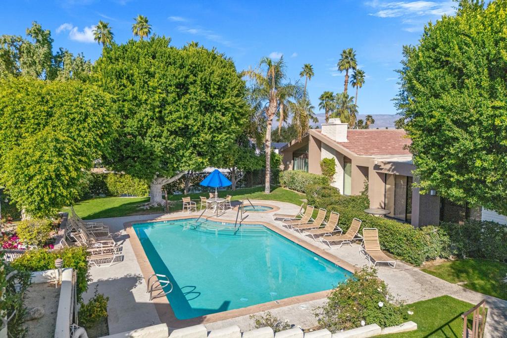 73721 Club Circle Drive 413