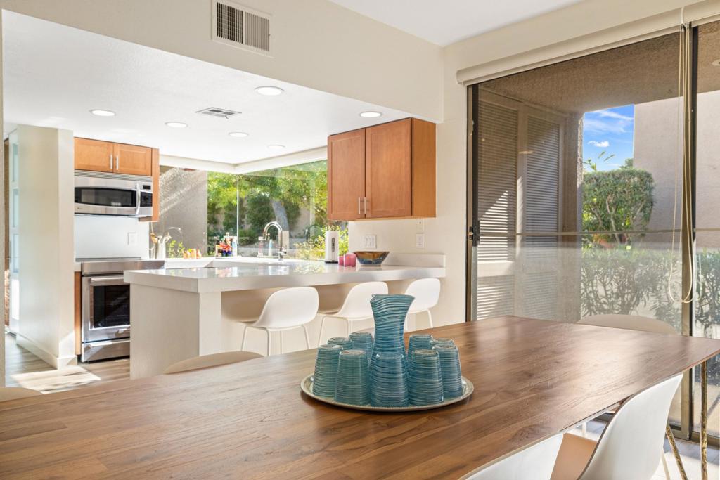 73721 Club Circle Drive 413