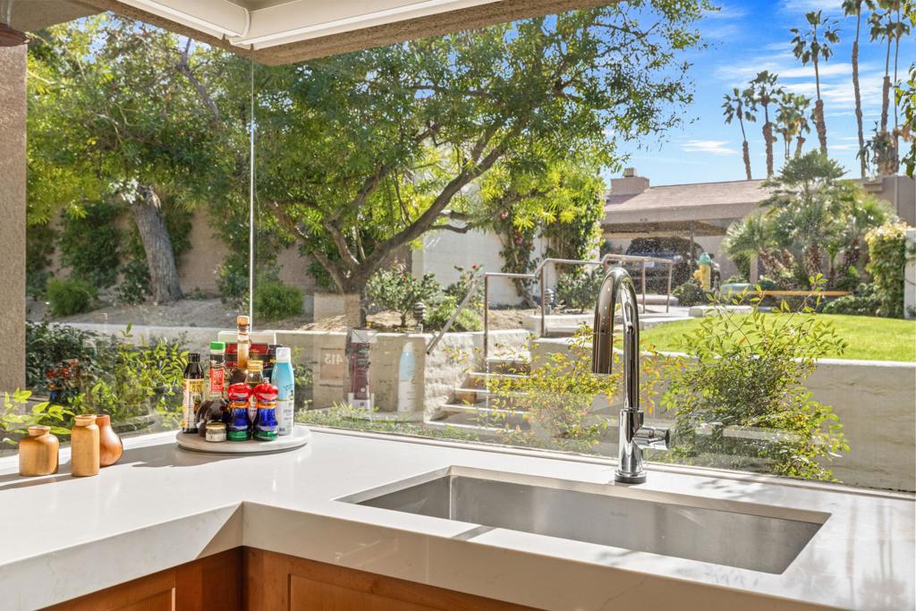 73721 Club Circle Drive 413