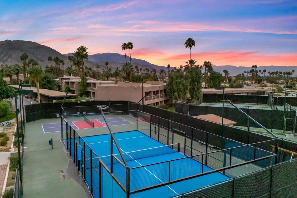 73721 Club Circle Drive 413