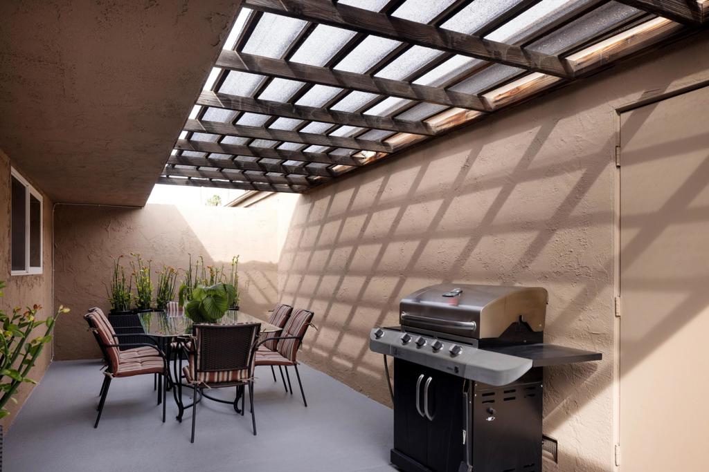 49165 Washington Street