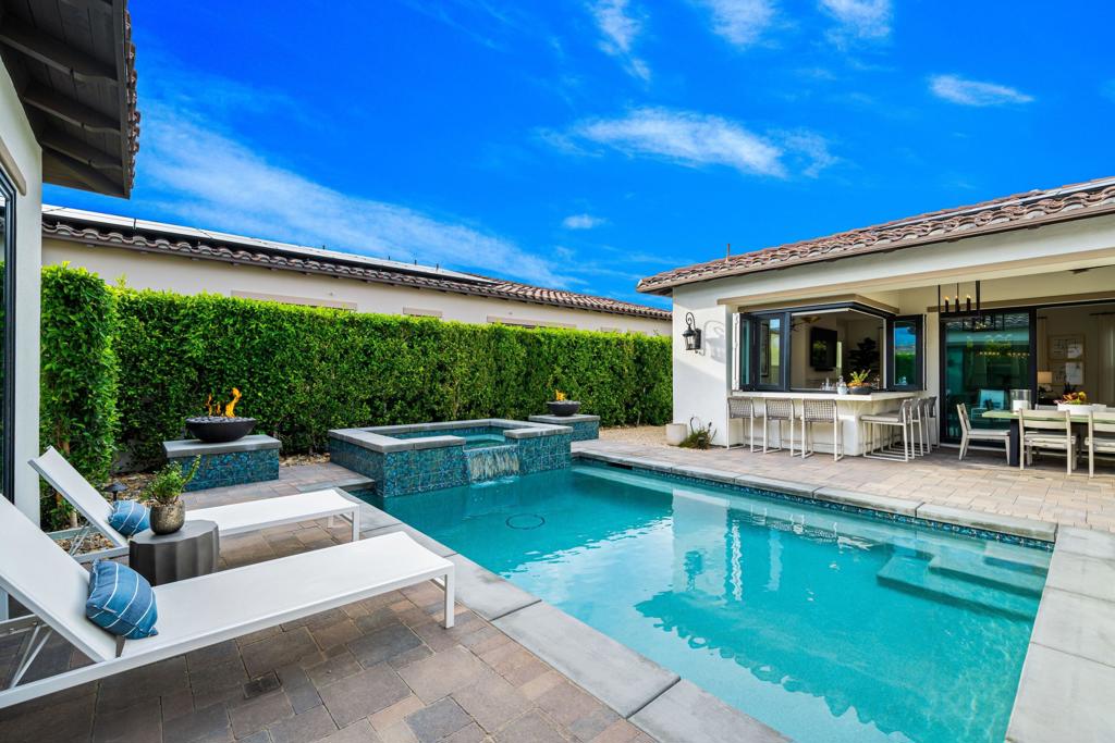 75194 Palisades Place