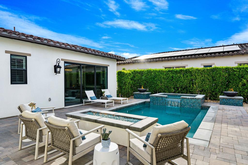 75194 Palisades Place