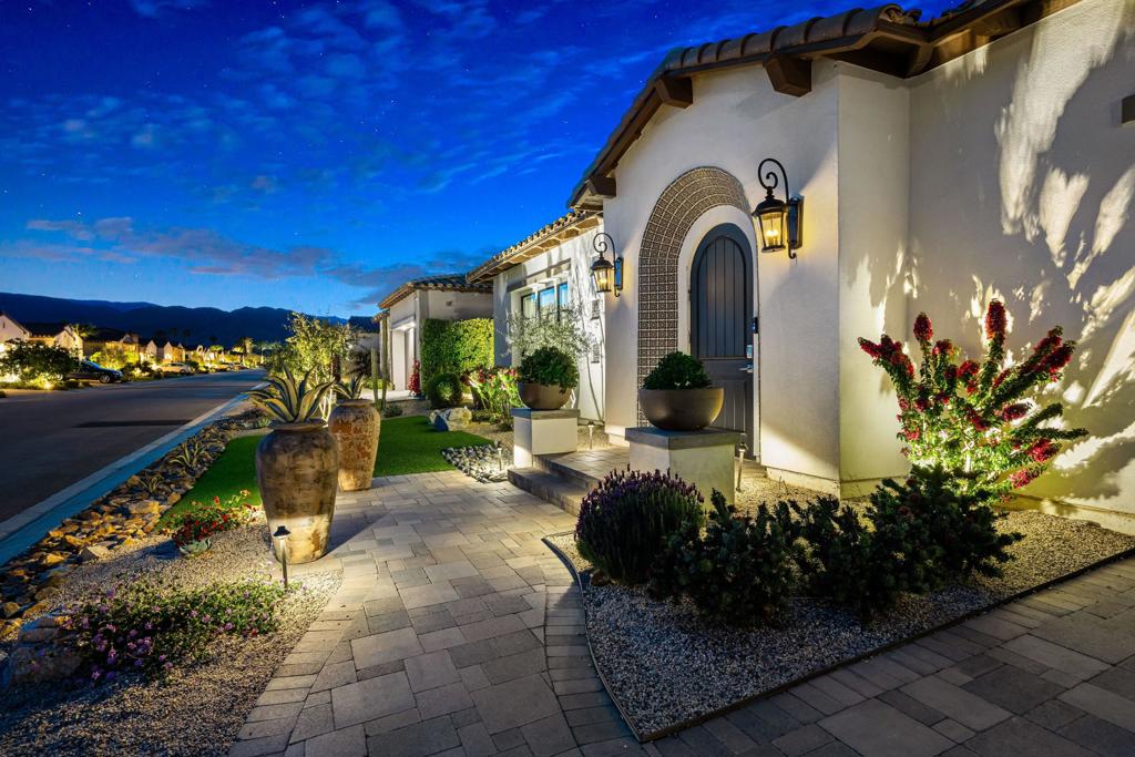 75194 Palisades Place