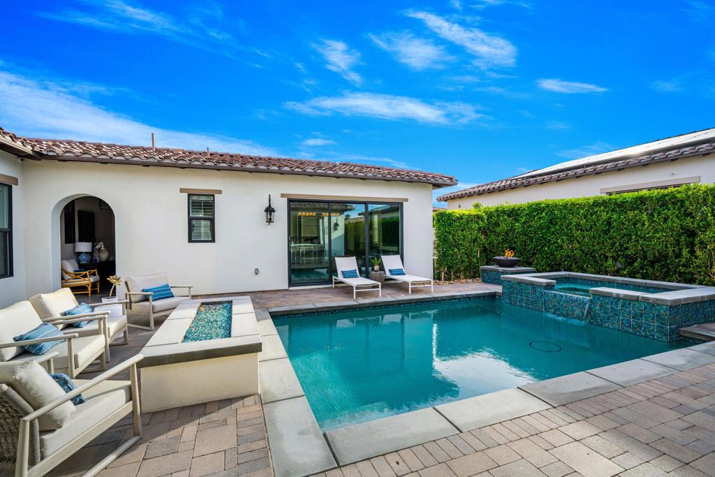 75194 Palisades Place