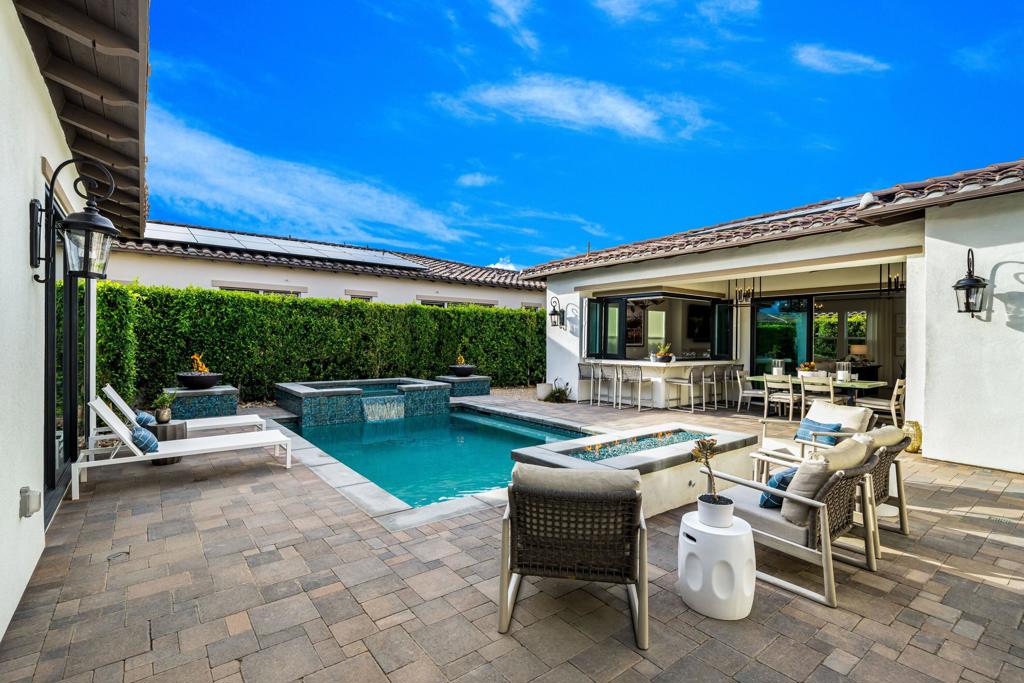 75194 Palisades Place