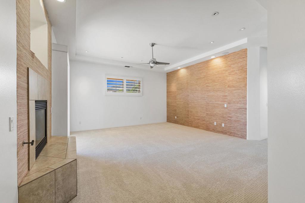 14 Collegiate Circle