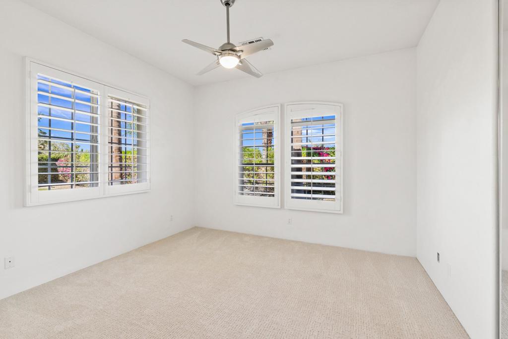 14 Collegiate Circle