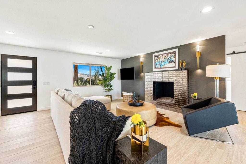 45654 Verba Santa Drive