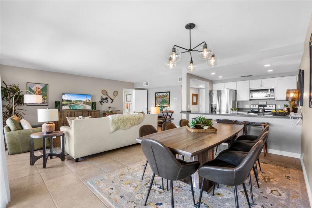 45720 Club Circle Drive 285